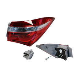 Tail Light Right Outer for Toyota Corolla Sedan ZRE172 12/2013-10/2016